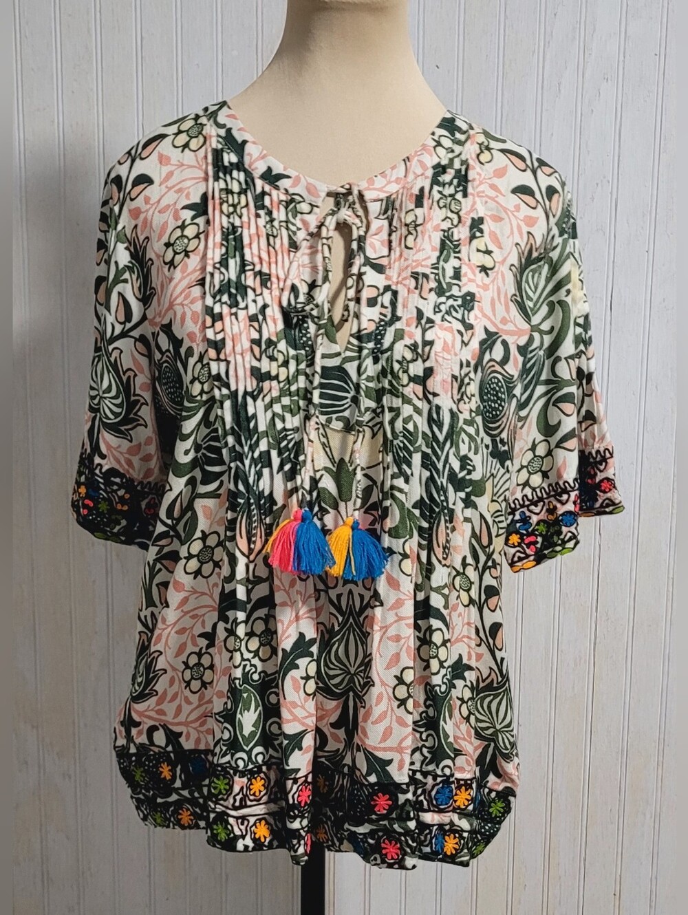 Hemant and Nandita Floral Pintuck Tassel Blouse Size S